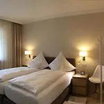 Aparthotel Christine 3*