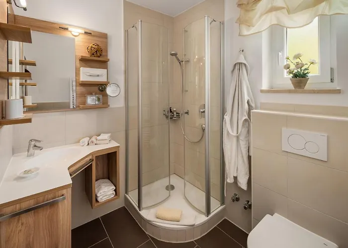 Christine Apartahotel 3*