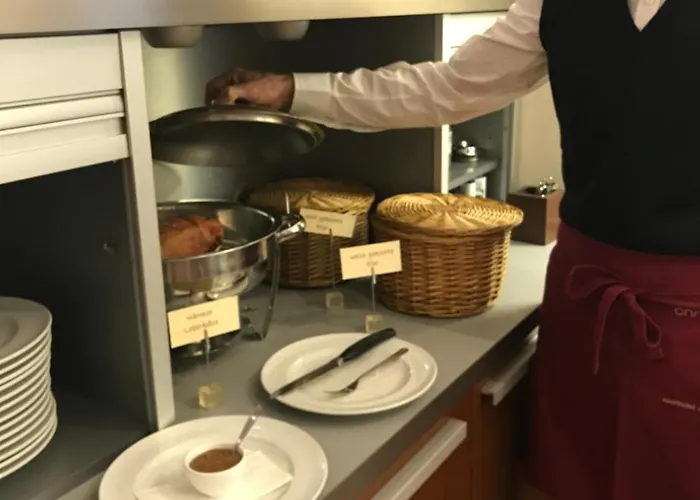 Christine Apartahotel 3*