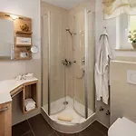 Christine Hotel apartamentowy 3*