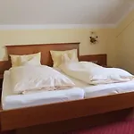 Christine Hotel apartamentowy 3*