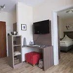 Hotel apartamentowy Christine 3*