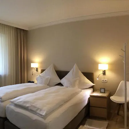 Aparthotel Christine 3*